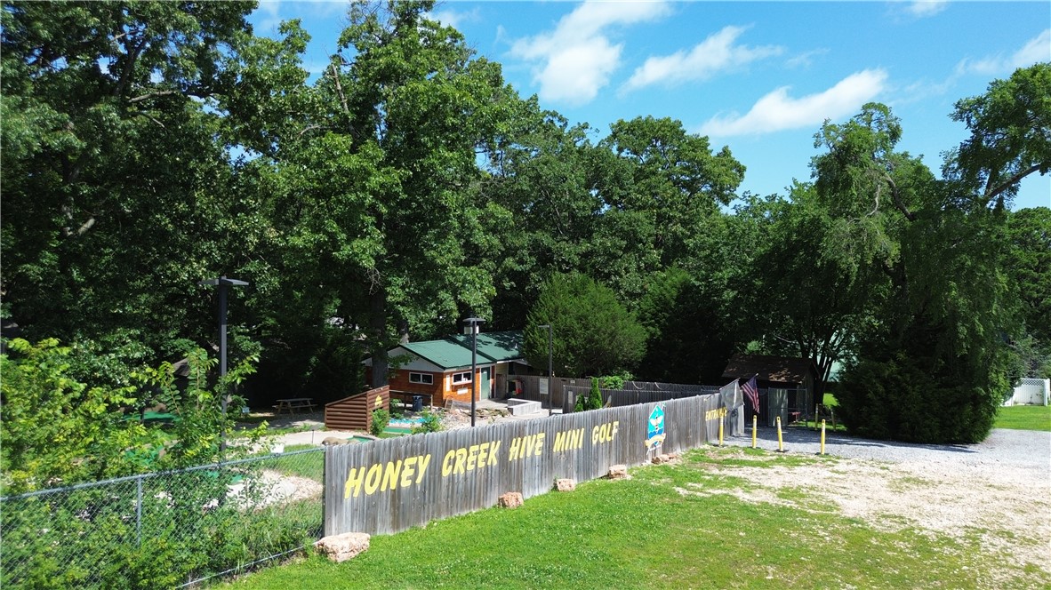 Photo 1 of 39 — 31421 620 Road, Grove, OK 74344