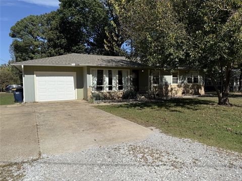Photo of 1123 W Newman Avenue, Harrison, AR 72601 (MLS # 1326563) Photo of 1123 W Newman Avenue, Harrison, AR 72601 (MLS # 1326563)