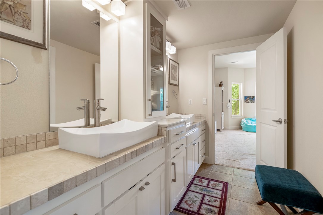 Brittany Sub Bvv - Residential