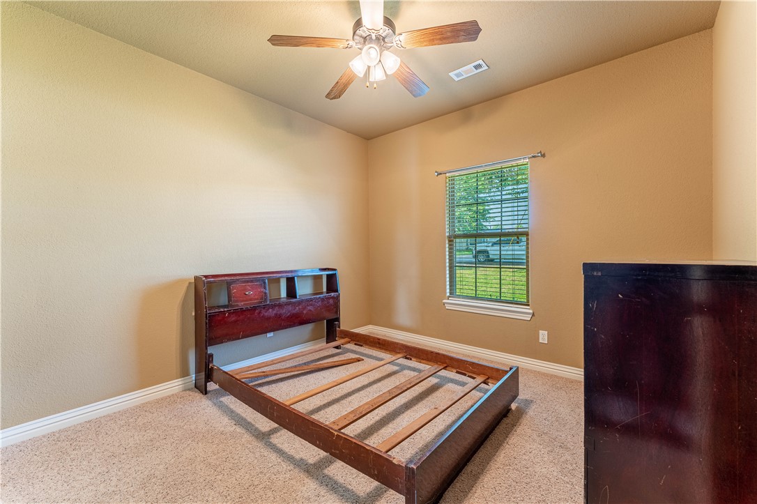 27-16-31 FARMINGTON OUTLOTS - Residential Lease