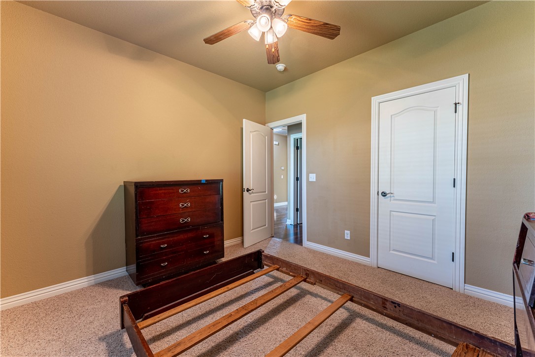 27-16-31 FARMINGTON OUTLOTS - Residential Lease