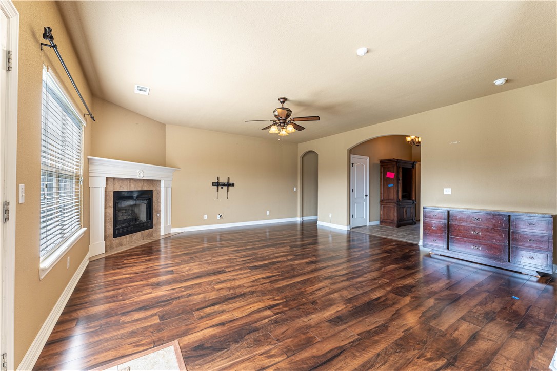 27-16-31 FARMINGTON OUTLOTS - Residential Lease