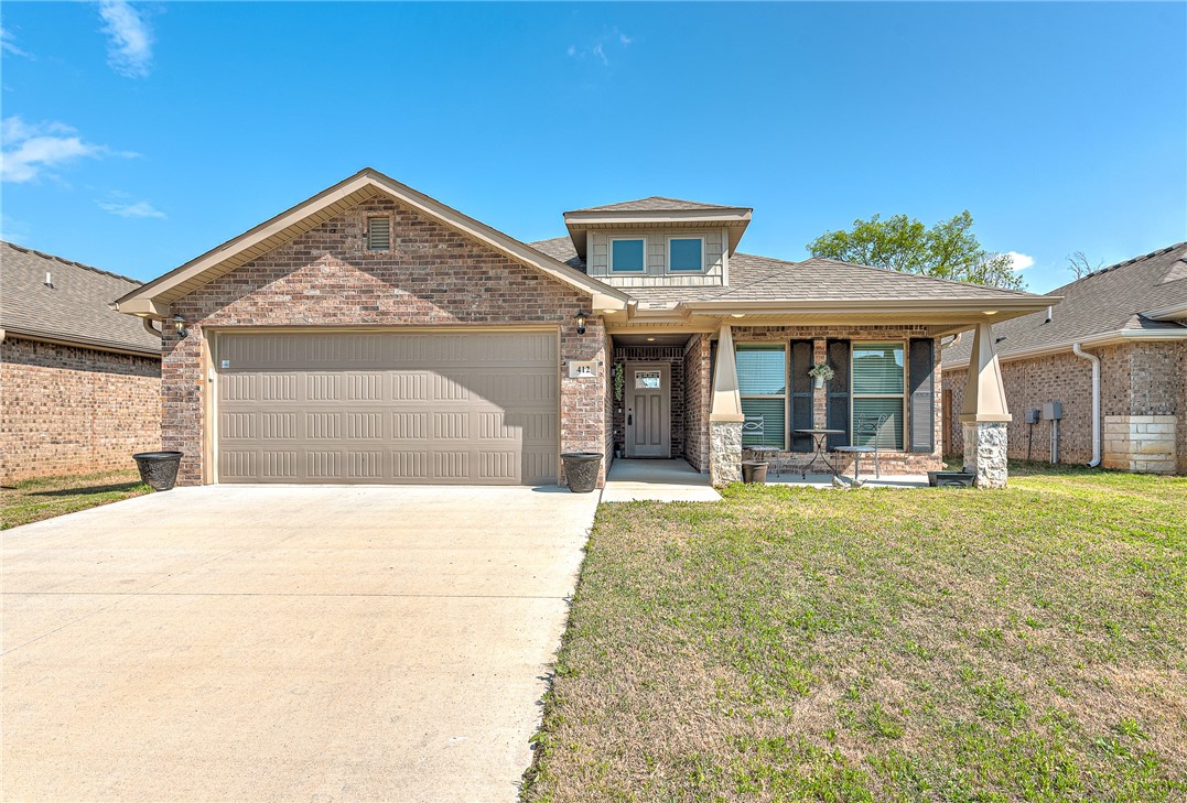 Pre-owned Schuber Mitchell home in highly sought after Bentonville school district. This home is LIKE NEW with out having to wait for the building process. Open concept, granite countertops, all brick and stone all around. Wood-like tile in kitchen and living area; carpet in bedrooms. This property is perfect for primary or investment. Well maintained all around makes it feel like it was just completed. Schedule your private showing ASAP.