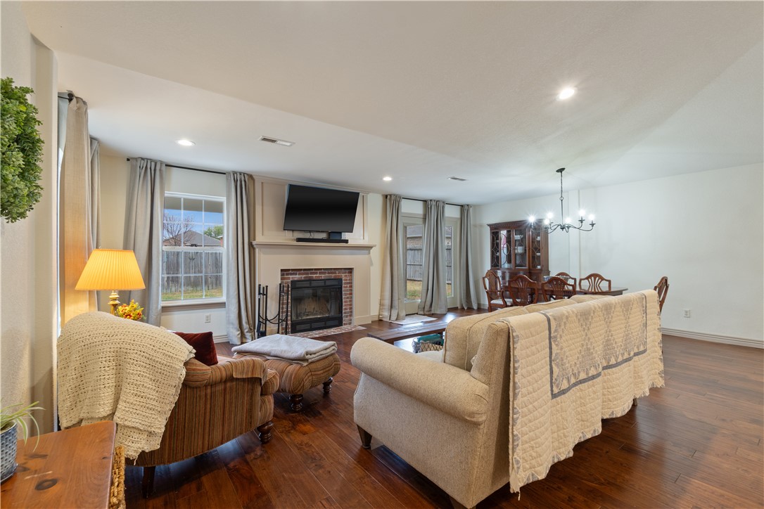 Edens Court Centerton - Residential