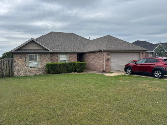 1483 LEESBURG AVE, SPRINGDALE, AR 72764 - Image ec13e6394dc8e2f55d976bdf9c73c3ff/1391333620