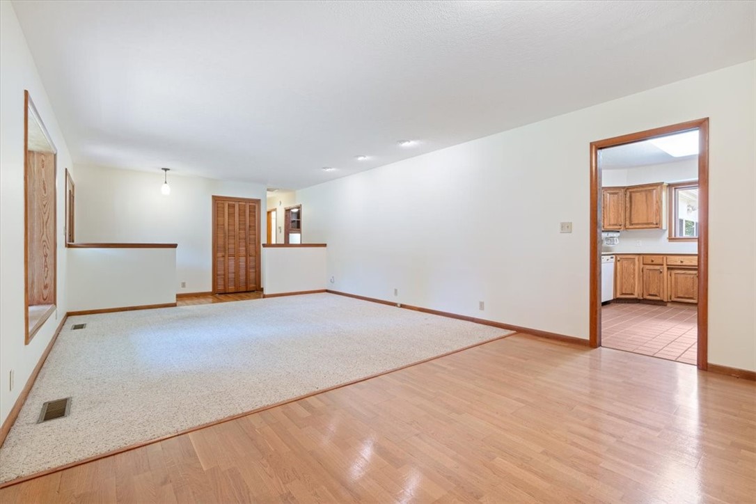 University View Sub Siloam Spgs - Residential