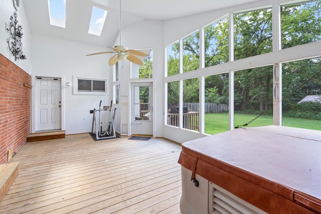 University View Sub Siloam Spgs - Residential