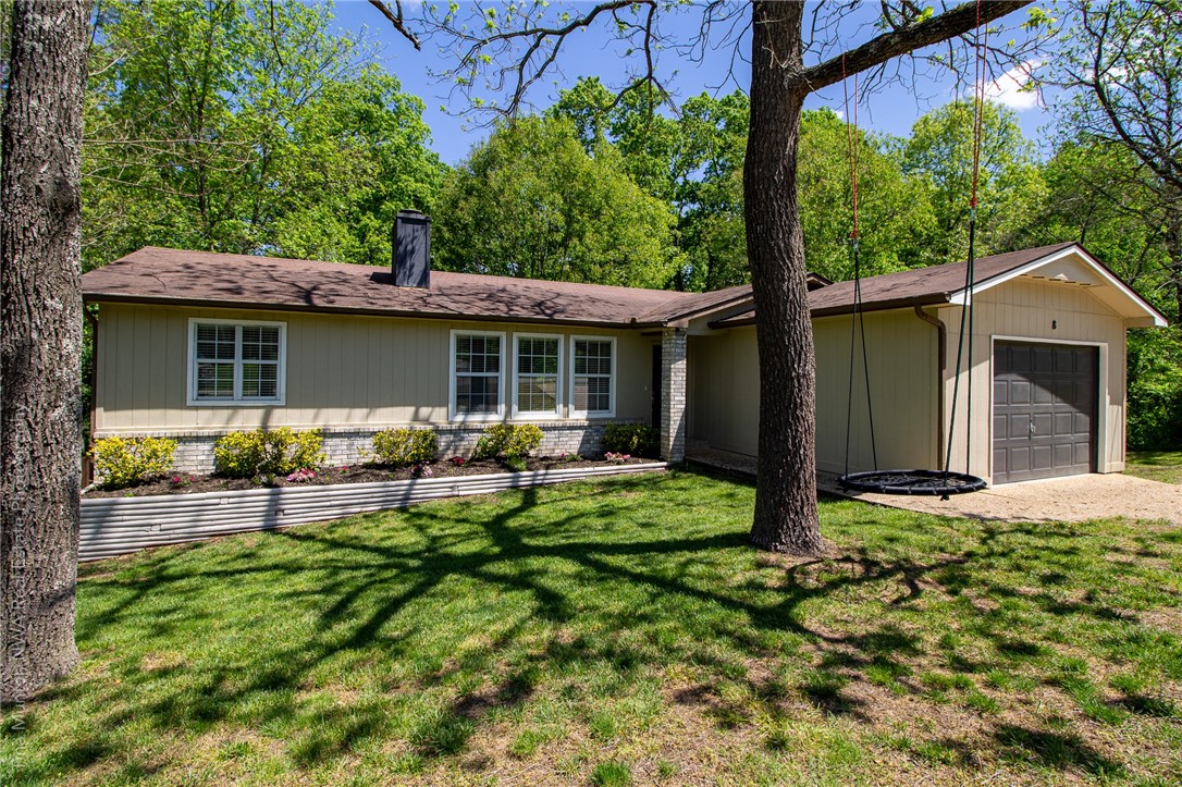 Beautiful 3 bed/2 bath home. Fresh, open and updated! Youāll fall in love with the neighborhood and proximity to trails, parks, amenities, schools, shopping and more! Tons of storage, 2 closets and bath in ownerās suite. Split floor plan with 2nd bath for guests. Beautiful private views of the trees off your deck. Granite, shiplap, fresh paint, and no more popcorn! Home is on sewer! Come see it today!