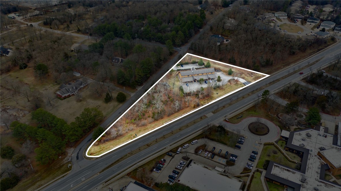 Fayetteville Outlots - Commercial Lease