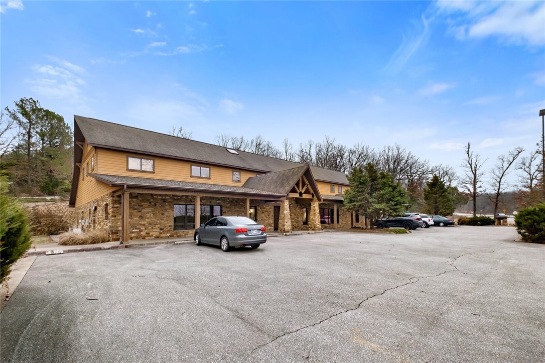 Fayetteville Outlots - Commercial Lease