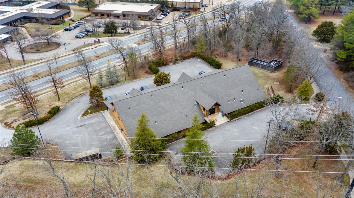 Fayetteville Outlots - Commercial Lease