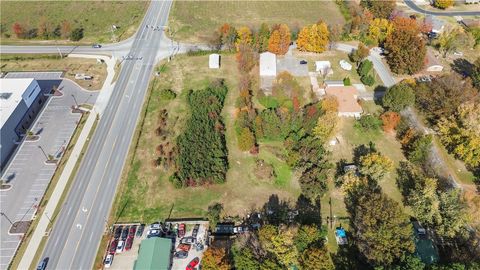 626 Oakwood Street Lowell AR 72745