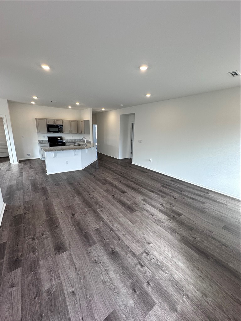 WALNUT HILL SUB PH V-PEA RIDGE - Residential