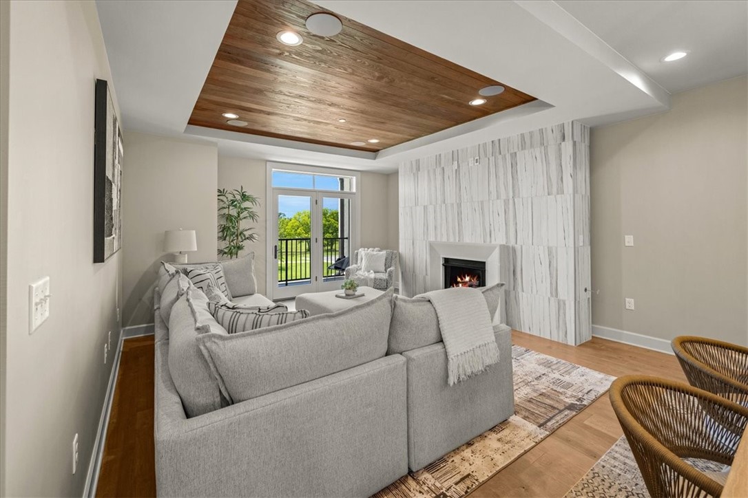 Pinnacle Heights Rogers - Residential
