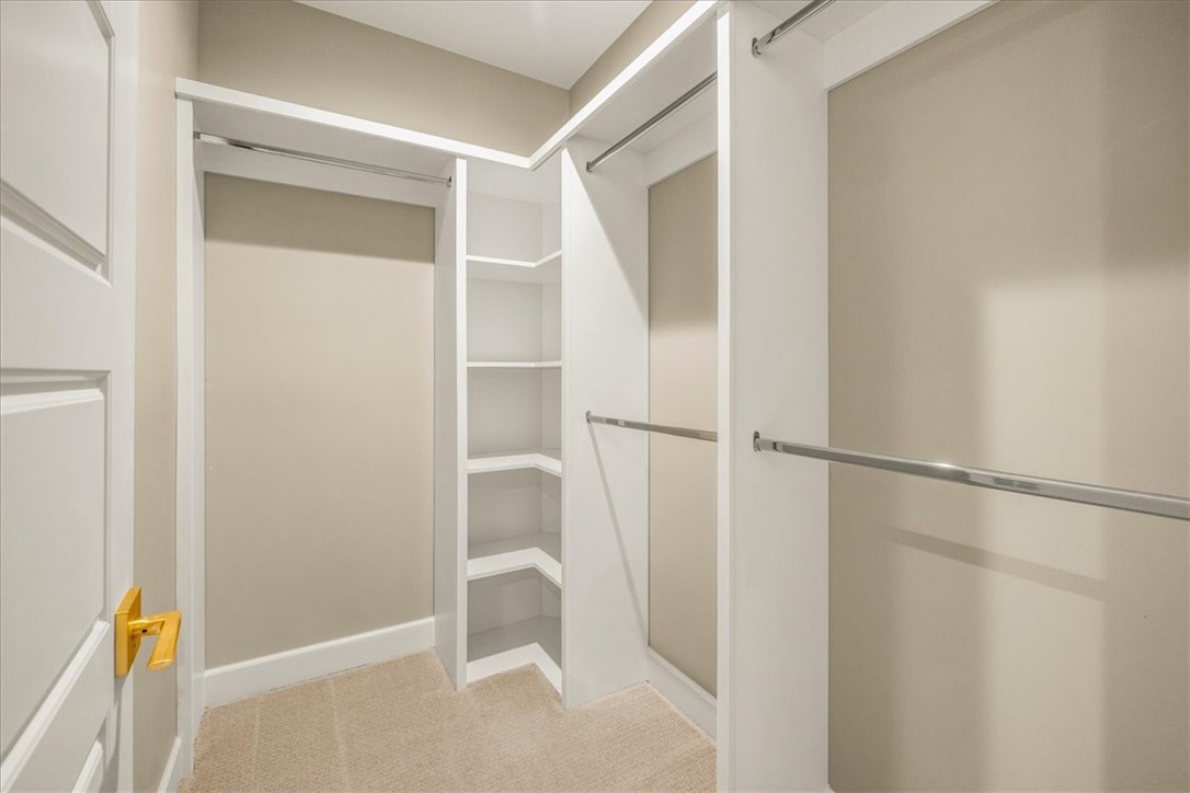 Pinnacle Heights Rogers - Residential