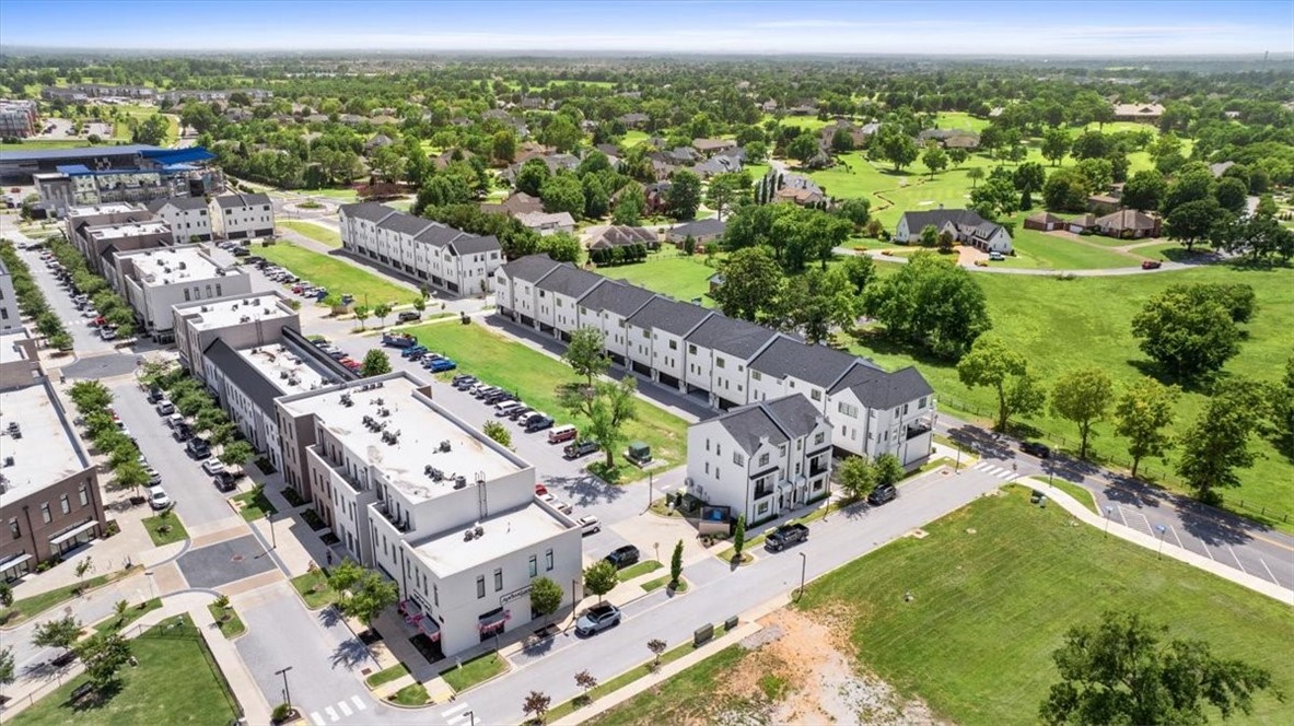 Pinnacle Heights Rogers - Residential