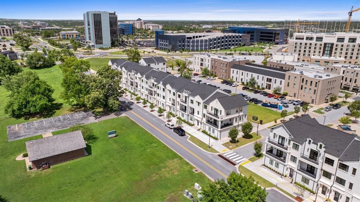 Pinnacle Heights Rogers - Residential