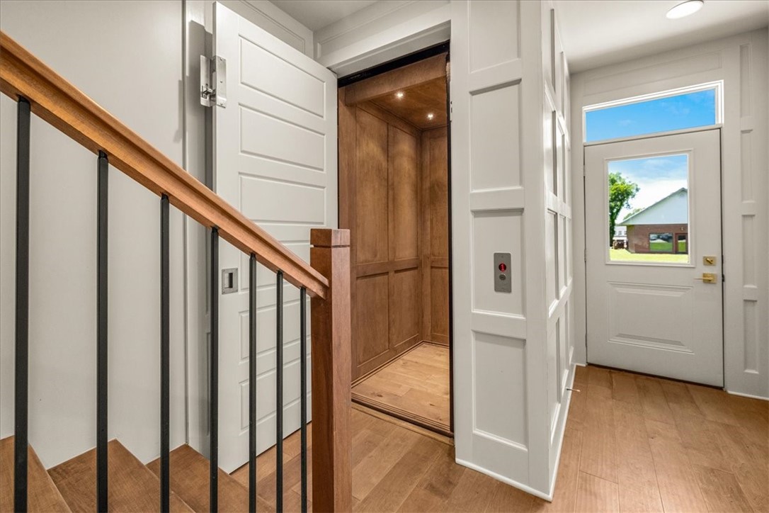 Pinnacle Heights Rogers - Residential