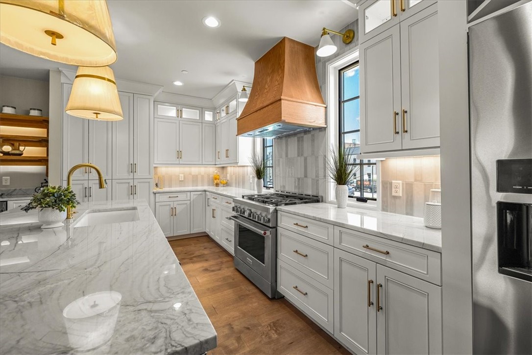 Pinnacle Heights Rogers - Residential