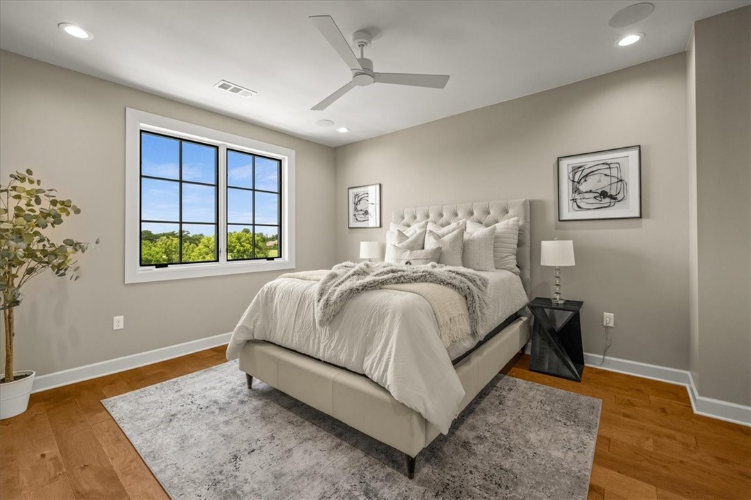 Pinnacle Heights Rogers - Residential