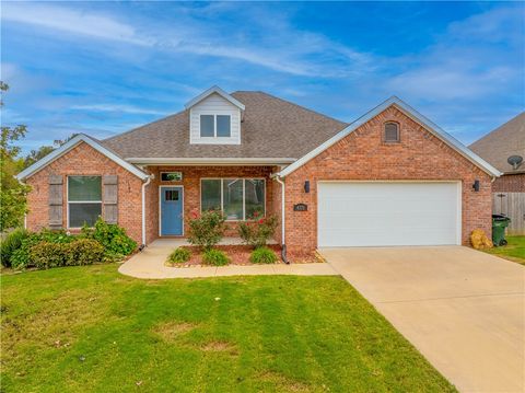 Photo of 4371 Sonoma Falls Street, Fayetteville, AR 72701 (MLS # 1325968)