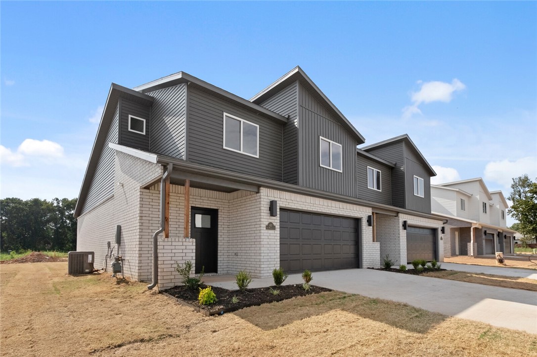 Bliss Street Twin Homes - Residential