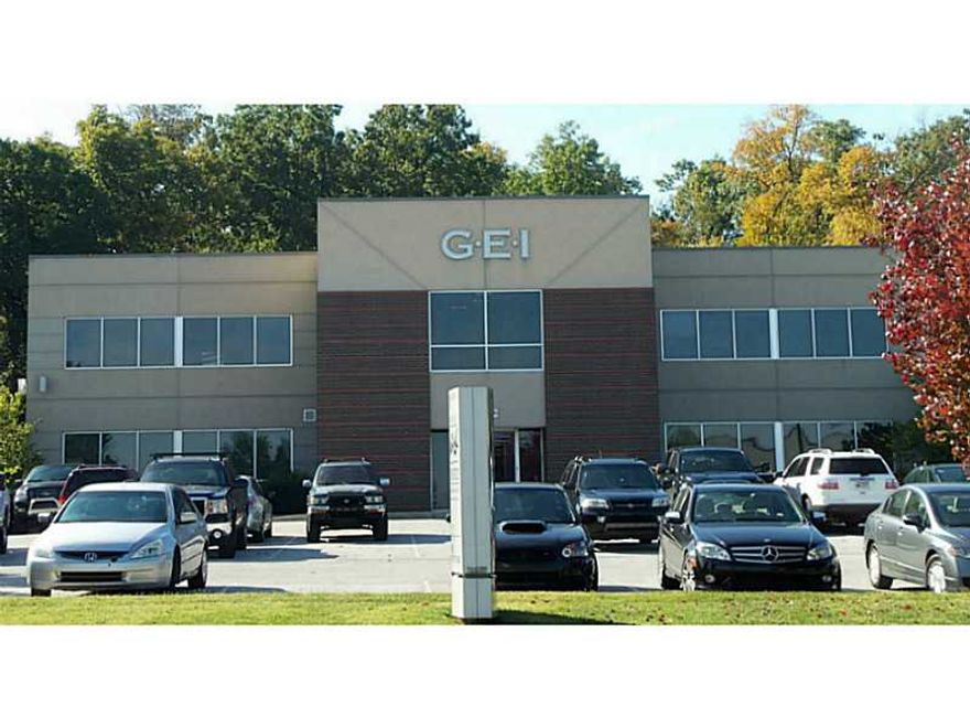 Remarks:Located in the Corporate World of Northwest Arkansas. 6 Suites, all leased. All utilities at site. Close to Shopping, Dining, Medical Facilities and gracious living. 39 parking