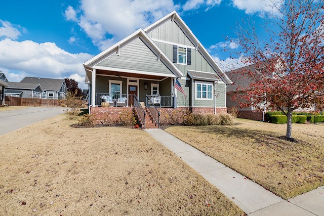 Back on market, no fault to seller!! Step into the spotlight, folks, on this outstanding Craftsman-style gem, boasting 3 bedrooms, 2.5 bathrooms, and a sprawling 2,286 sq ft of living space. Its undeniable curb appeal includes a charming front porch with custom Larson Bahama shutters and a perfect porch swing for those cozy fall evenings. But it's not just about looks; this home's location is a game-changer. Nestled strategically near all amenities, you're just minutes away from the Walmart campus, Founder's Classical Academy, and easy access to bike trails. BUT WAIT, THERE'S MORE! Step inside, and you'll discover an open floor plan seamlessly blending living, dining, and kitchen areas ā perfect for relaxation and entertaining. Timeless elegance radiates from hardwood floors and upgraded finishes, including designer lighting and custom blinds. With its prime location and premium upgrades, this home brings together elegance and convenience like no other. Make it yours right here, right now, don't let it slip away!