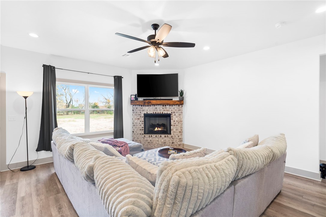 Fox Meadow Sub Siloam Spgs - Residential