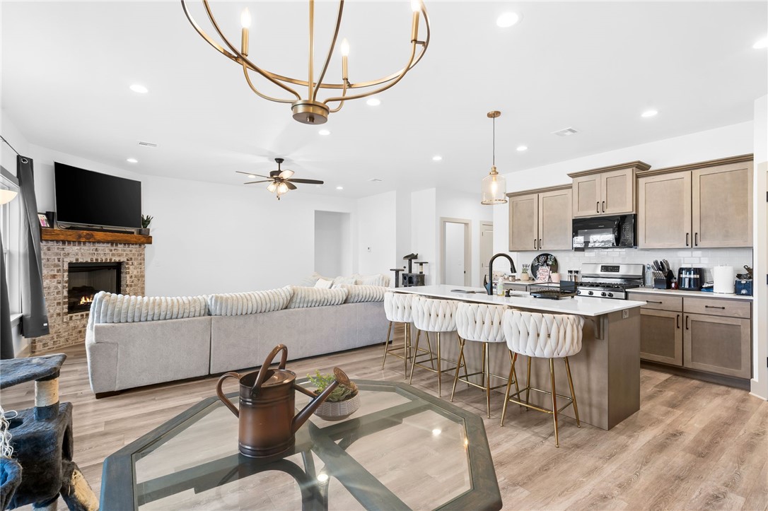 Fox Meadow Sub Siloam Spgs - Residential