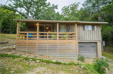Photo of 1440 Coffman Cove Road, Lead Hill, AR 72644 (MLS # 1357314)