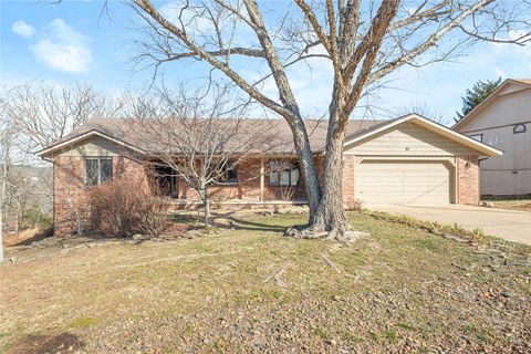 Photo of 80 Sherlock Drive, Bella Vista, AR 72715 (MLS # 1336575)