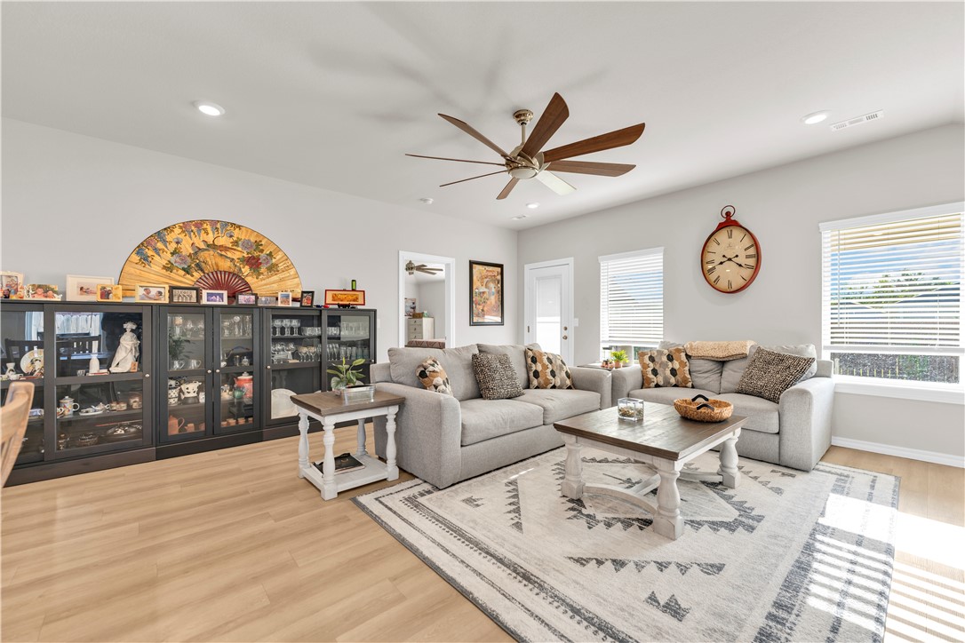Pioneer Woods Sub Ph 5 Gentry - Residential