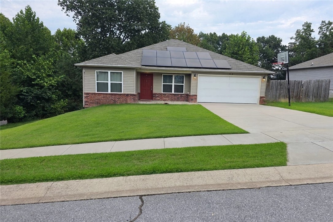 4Bed, 2Bath Home on a Spacious Double Lot! Newly constructed home offers modern living and a clean, efficient crawl space for extra storage. The extra lot provides plenty of space for outdoor living, expansion, or future investment opportunities.donāt miss your chance to owned it.