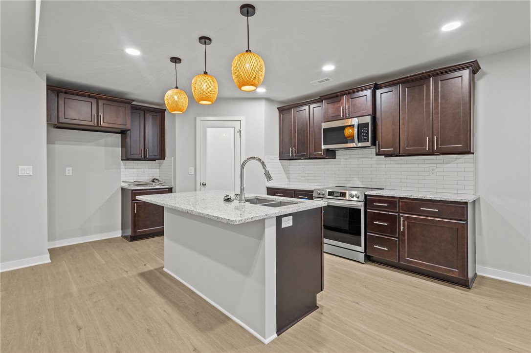 AVONDALE SUB 1-BVV - Residential