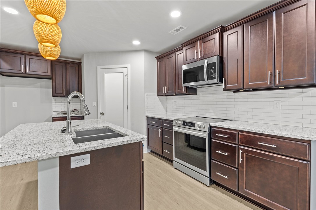 AVONDALE SUB 1-BVV - Residential