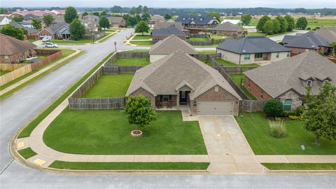 Photo of 7478 Bellgrove Avenue, Springdale, AR 72762 (MLS # 1348369)