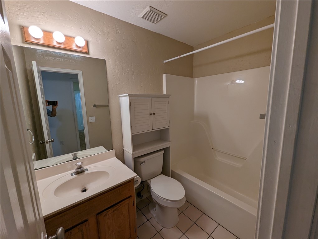 Fayetteville Outlots - Residential Lease