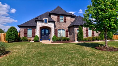 Photo of 940 Via Firenze Avenue, Tontitown, AR 72762 (MLS # 1343630)
