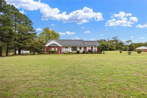 Photo of 10657 Boyce Manor Circle, Dardanelle, AR 72834 (MLS # 1326758)