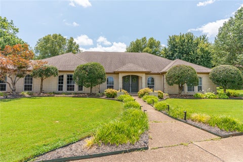 Photo of 2412 Fianna Way, Fort Smith, AR 72908 (MLS # 1354401)