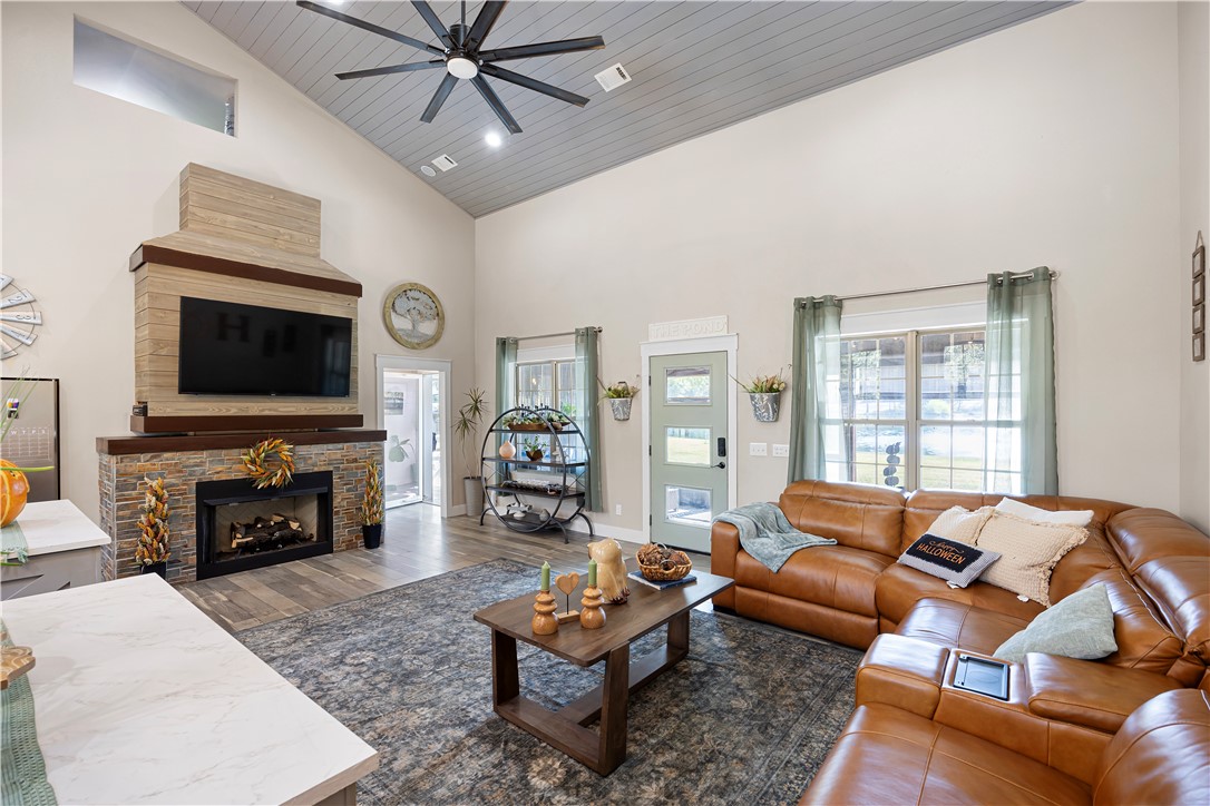 Becket Creek - Residential
