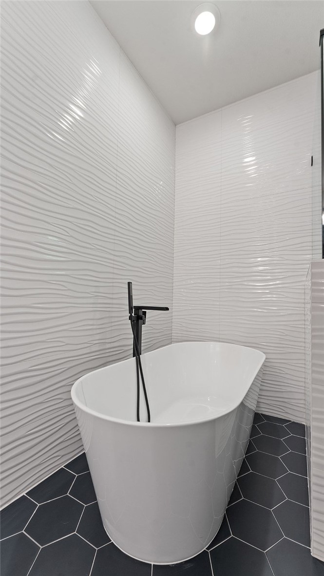 Lands End Sub Bvv - Residential