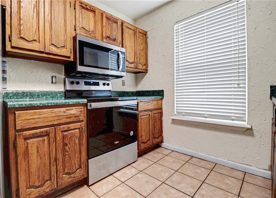 Victoria Place Rogers - Residential