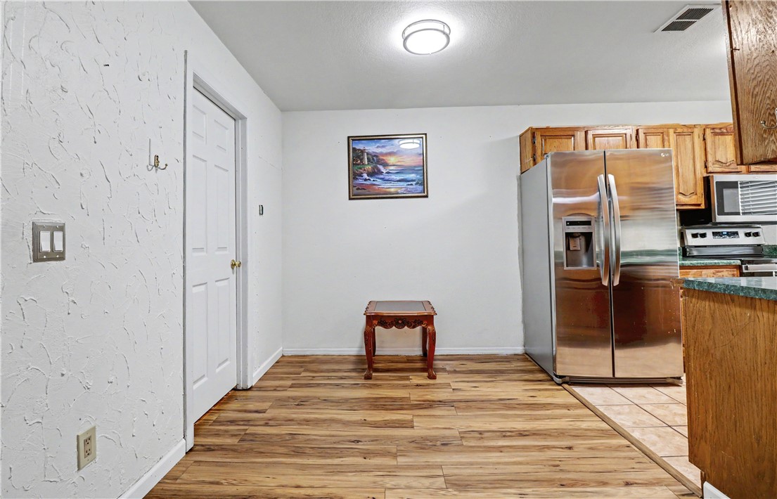 Victoria Place Rogers - Residential