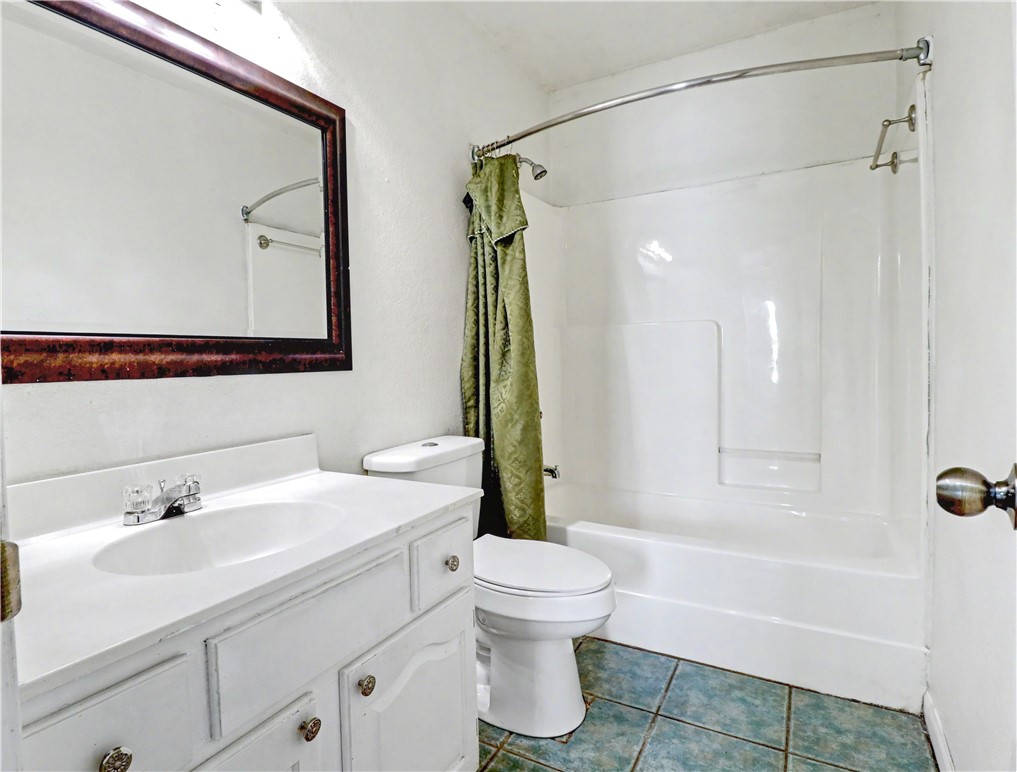 Victoria Place Rogers - Residential