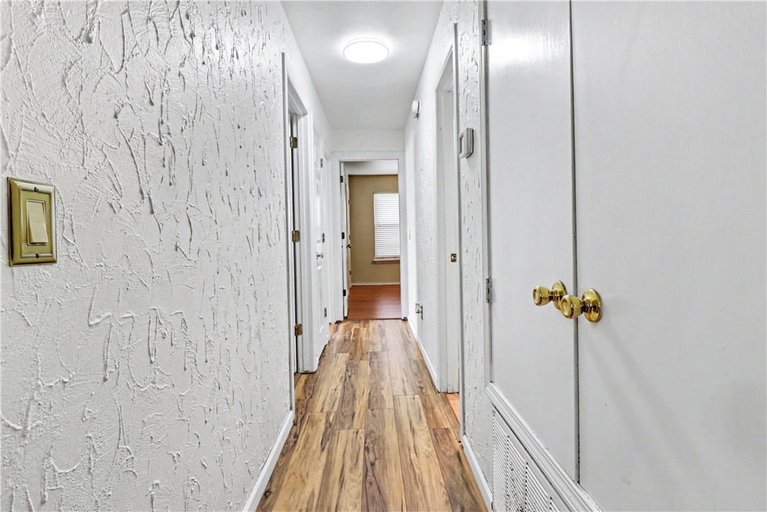 Victoria Place Rogers - Residential