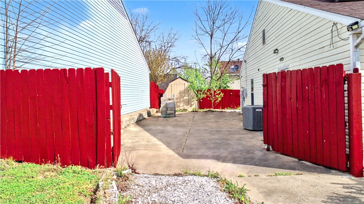 Victoria Place Rogers - Residential