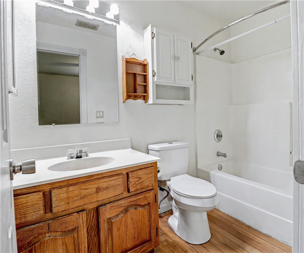 Victoria Place Rogers - Residential