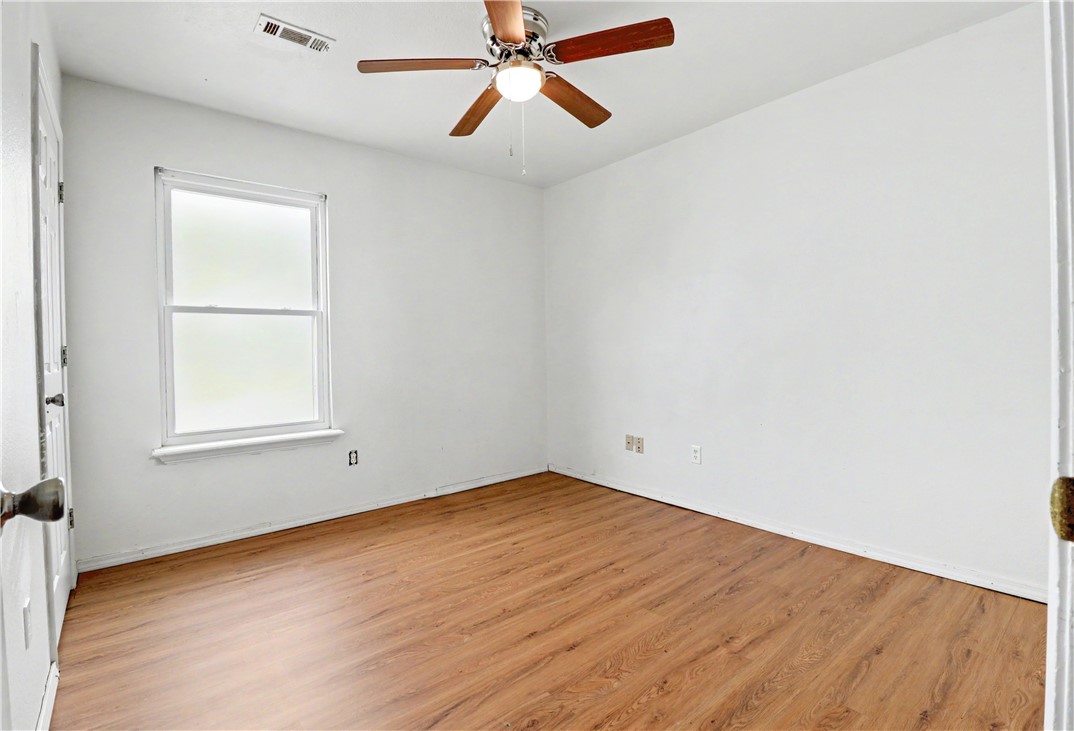 Victoria Place Rogers - Residential